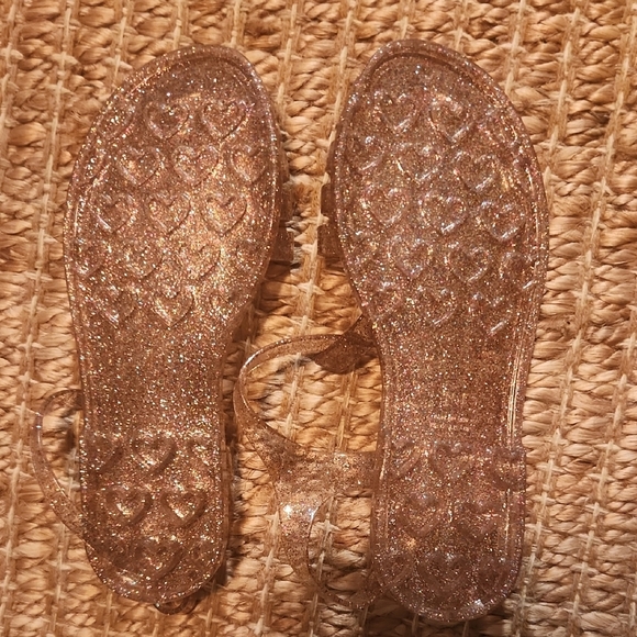 Glossy Gold Sandals with Woven Design - Picture 4 of 4